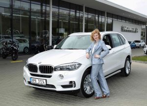 Invelt predavani vozu BMW X5 Ane Geislerove_1