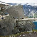 Opravdu tam chcete jet a zažít tohle na vlastní kůži? - 6_na-trolltunze-to-ale-bude-spis-vypadat-takto