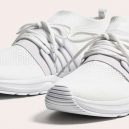 Které tenisky a ponožky v jednom se vám nejvíc líbí? - 6_zara-sneakers-with-white-side-pieces-details