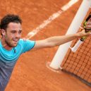 Cecchinato proti Djokovičovi – bylo to drama - radost-i-unava-ale-jede-se-dal