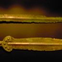 Podívejte se na 3000 let starý meč z doby bronzové, který má stále ostrou čepel - 800px-apa_schwerter