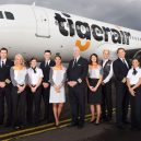 Na letecké uniformy je vždy radost pohledět - fashion-uniforms-tiger-air