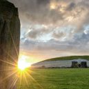 Brú na Bóinne – prehistorický poklad Irska - bru-na-boinne-strip-one-newgrange-general