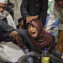 Lidé v klecích a bez toalet: Podívejte se na šokující fotodokumentaci z indonéských blázinců - 22761