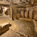 Osmnáct pater pod zem – starověké temné město Derinkuyu - derinkuyu