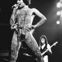 Freddie Mercury – nezapomenutelná legenda - sequined-pants