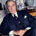 Političtí vůdci, kteří za svou kariéru zaplatili životem - The_Earl_Mountbatten_of_Burma_civvies_Allan_Warren