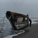 Severokorejské lodě duchů stále děsí Japonsko - 10ghostships-1-articleLarge