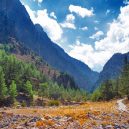 10 míst, které při návštěvě Řecka nesmíte v žádném případě vynechat - greece-samaria-gorge-and-trail