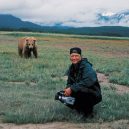 Timothyho Treadwella zabili jeho obrovští miláčci - 2014_Ctek_Apr-May_Science-on-Screen-series_613x463