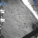 Čínská sonda jako první přistála na odvrácené straně Měsíce. Podívejte se na unikátní fotografie z její mise - Screenshot 2019-04-22 at 09.56.01