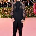 Nejvýrazněji oblečení muži na Met Gala 2019 - gettyimages-1147411005-harry-styles