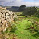 Původní obyvatelé Skotska – nedobytní potetovaní Piktové - housesteads-crags-hadrians-wall-c-roger-clegg-hwhl