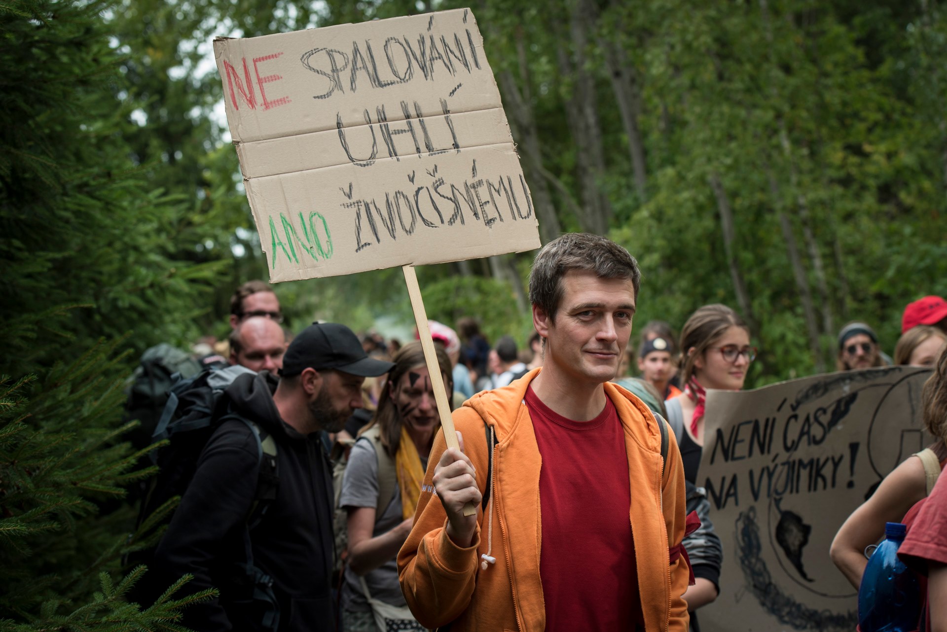 Živočišné uhlí se vyrábělo spalováním zvířecí krve, to je cajk!