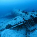 Atol Truk – největší podmořské pohřebiště válečných vraků - bomber-wreck-truk-lagoon