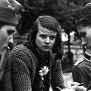 Bílá růže – mírumilovná skupina, která se postavila nacismu - Hans-left-and-Sophie-Scholl-with-member-of-the-White-Rose-movement-660×350-1520311536