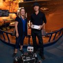 Mars 2020 – vaše jméno může být součástí průzkumného roveru - PIA23279-Mars2020BoardingPass-NASAEngineerJenniferTrosper&ActorBradPitt-20190906