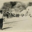 Největší rasové nepokoje v historii USA zůstaly zapomenuty - tulsa-riots-burning