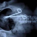 15 opravdu bizarních rentgenových snímků - weird-x-rays-surgical-scissors