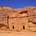 Co se stane, když spojíte pravěk a současnost? Podívejte se na návrh domu postaveného uvnitř skály - madain_saleh_6730299_190927-221523_ako