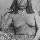 Olive Oatmanová vyrostla mezi indiány - Mohave_Woman_with_Tattoos_1883