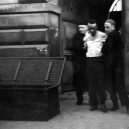 Eugene Weidmann – sériový vrah a poslední veřejně popravený gilotinou - Last_execution_by_guillotine_6