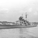 Nepotopitelný kocour Sam přežil tři torpédování - Bundesarchiv_Bild_193-04-1-26,_Schlachtschiff_Bismarck