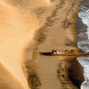 Africké pobřeží s tisíci vraky a nespočtem koster - 03-Namib-Desert-Scenic