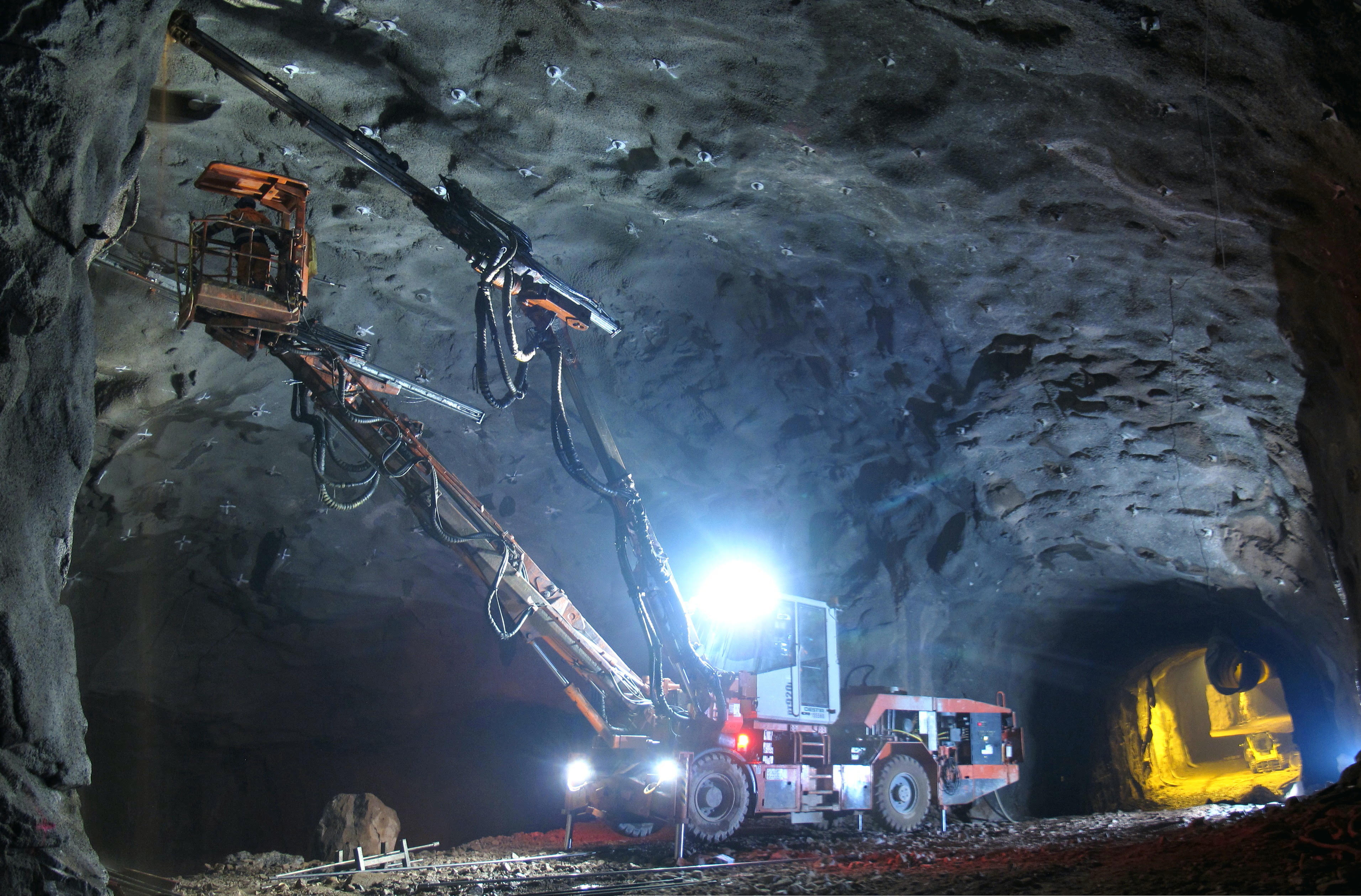 Metrostav v posledních 14 letech staví tunely a mosty ve Skandinávii – na Islandu, v Norsku a Finsku. V Helsinkách se podílel na prodloužení metra. (foto: archiv redakce)