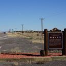 Vojenská základna Khe Sahn byla strategickým místem války ve Vietnamu. Američané jí však zničehonic opustili - 2013-View-E-Route-66-New-Mexico-Battle-of-Khe-San-Casualties-Historic-Marker-