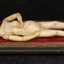 Podívejte se na slonovinové panenky s odkrytými vnitřnostmi - 5898-a
