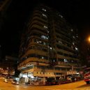 Klec jako domov – nedůstojné klaustrofobické bydlení nejchudších bohatého Hongkongu - cage-home-building