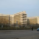 Opuštěná nemocnice se stala hrobem desítek lidí, na jejím místě má nyní vyrůst nové sídliště - Nemocnice4-1536×1074