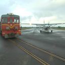 Na neobvyklém letišti Gisborne Airport letadla přístávají nad vlakovou tratí - main-qimg-235b7c5dee47b822441e4ead5e7c406f