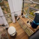 Natura Vive Skylodge Adventure Suites – noc 122 metrů nad zemí - Skylodge-bathroom-889×592