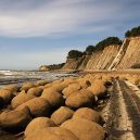 Klerksdorpské koule – mysteriozní dílo z lůna naší planety - 1280px-Bowling_Balls_Beach_2_edit