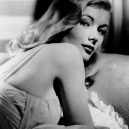 Veronica Lake – ikona s nadčasovým lookem, na kterou se však rychle zapomnělo - HTB1CqV9KeuSBuNjSsplxh6e8pXaS