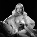 Veronica Lake – ikona s nadčasovým lookem, na kterou se však rychle zapomnělo - veronica-lake-lingerie