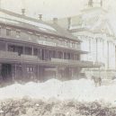 „Školní blizard“ roku 1888 vzal život stovkám dětí - Schoolhouse-Blizzard