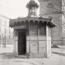 Pařížské pisoáry z let 1865-1875 - pissoir-vintage-public-urinals-paris (1)