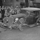 „Bouračky“ (nejen) ve 30. letech minulého století objektivem profesionálního fotografa - vintage-photos-car-wrecks (7)